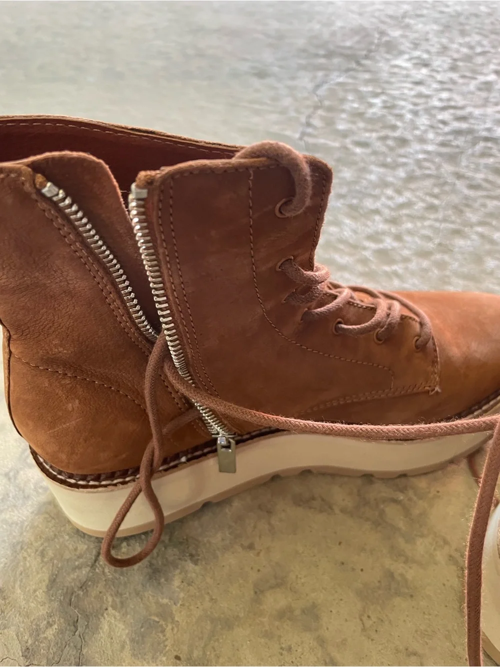 Dolce Vita women platform boots